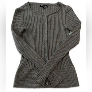 Roz & Ali Button Up Sweater Size XS